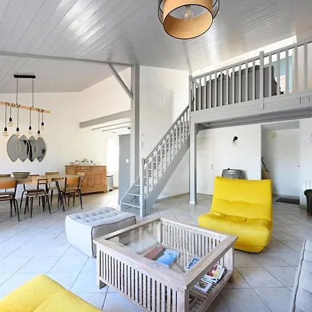 Maison La Couarde-sur-mer, 6 Pieces, 10 Personnes - Fr-1-434-102 Holiday home La Couarde-sur-Mer