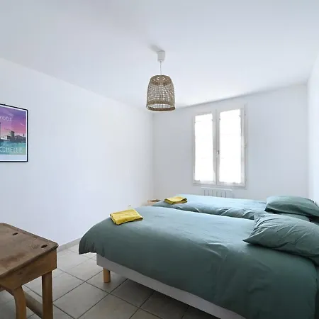 Holiday home Maison La Couarde-sur-mer, 6 Pieces, 10 Personnes - Fr-1-434-102 *